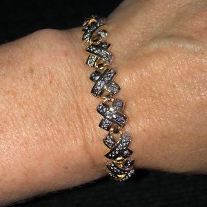 Diamond bracelet in x pattern